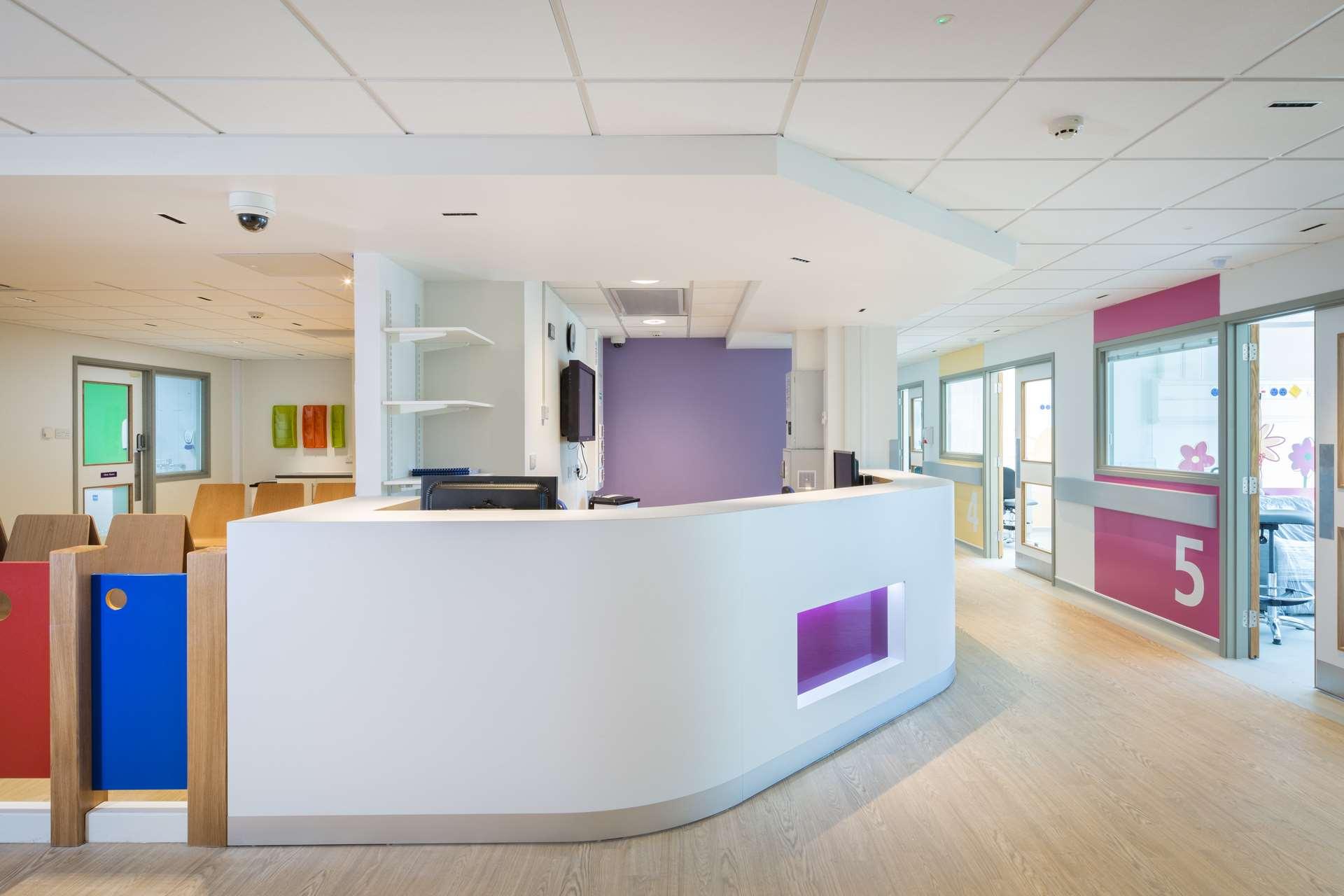 Hillingdon_Paediatrics_A_and_E_Altro_Whiterock_Digiclad_Altro_Wood_Safety_Altro_Suprema_32